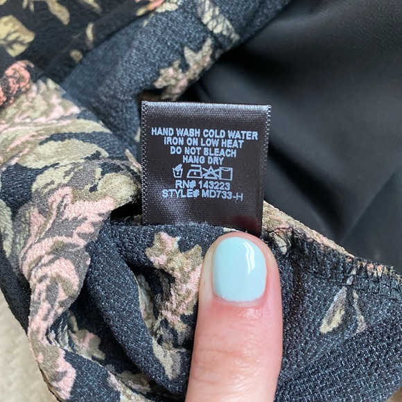 🌼 FLORAL DRESS - Picture 5 of 5